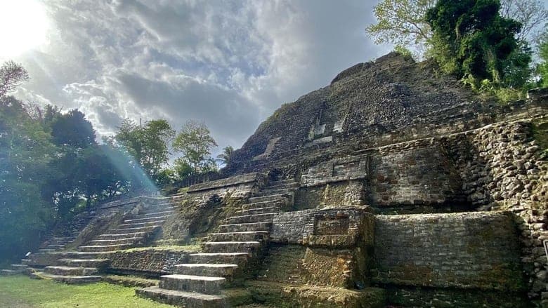copertina La caduta dei re Maya