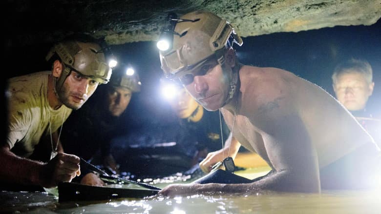 copertina del programma The cave - Acqua alla gola