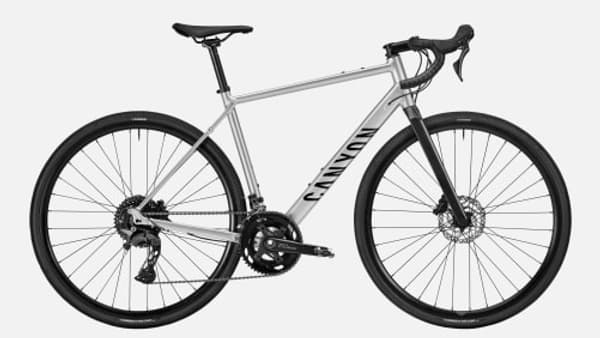 copertina Laroste Gravel Race 2025
