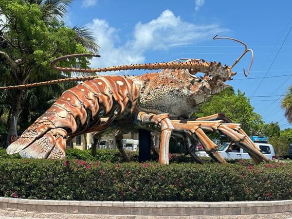 copertina Giant Lobster Hunters