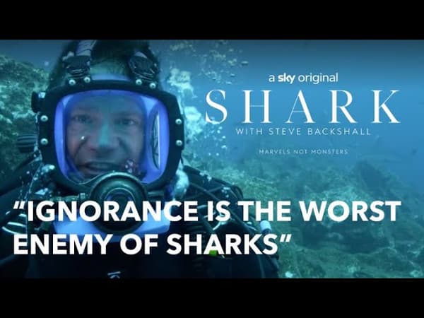 copertina Shark with Steve Backshall