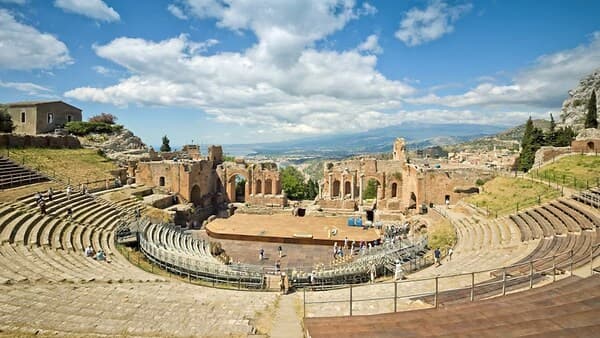 copertina del programma Taormina Film Festival