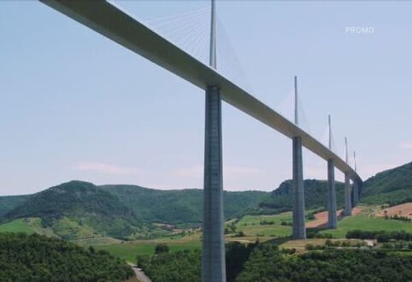 copertina Megaponti - Progredire nel vuoto