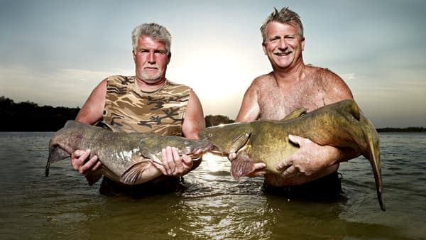 copertina del programma Pesca a mani nude