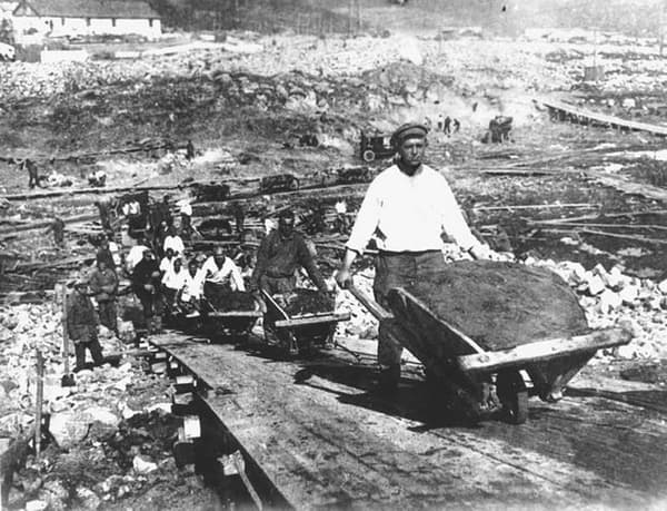 copertina del programma Gulag