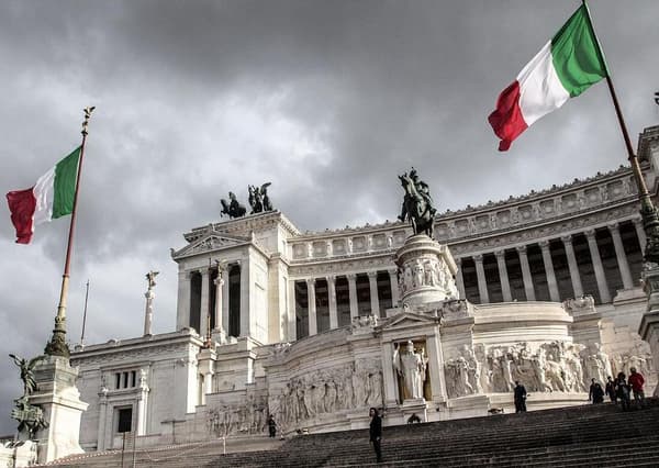 copertina L'Ultimo Eroe. Viaggio Nell'Italia Del Milite Ignoto