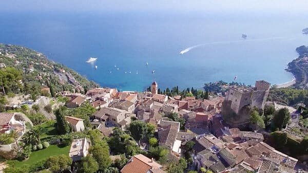copertina del programma La Creazione Del Mito - Luce E Glamour: Storia Della Costa Azzurra