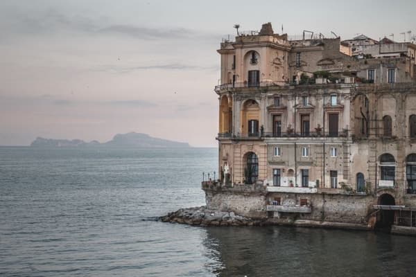 copertina Napoli Signora