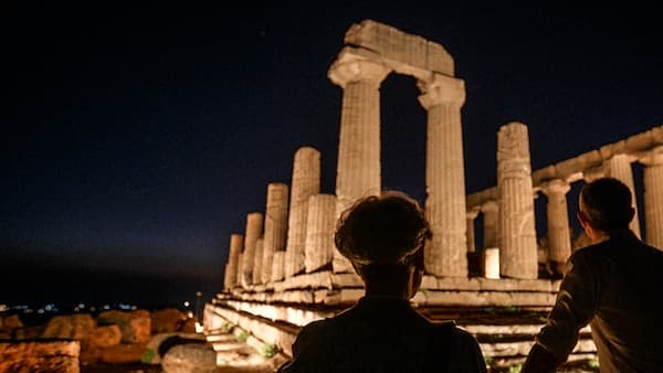 copertina del programma Viaggio In Sicilia - Siracusa E Il Mito Greco