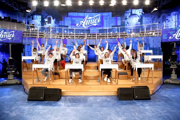 copertina del programma Amici verso il serale