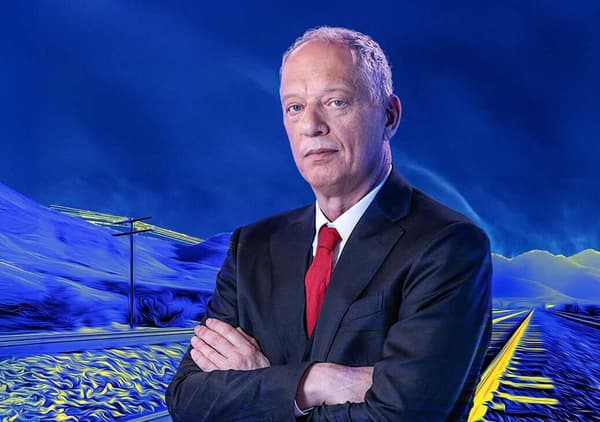copertina Un Alieno In Patria