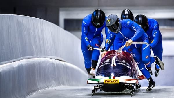 copertina Bob A Due. Coppa Del Mondo Cortina: Discesa Maschile - 2a Manche