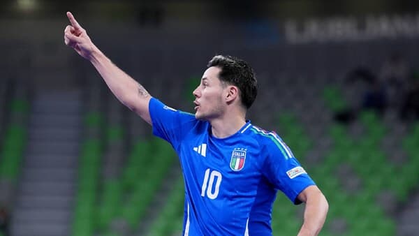 copertina del programma Gruppo D: Italia-Ungheria