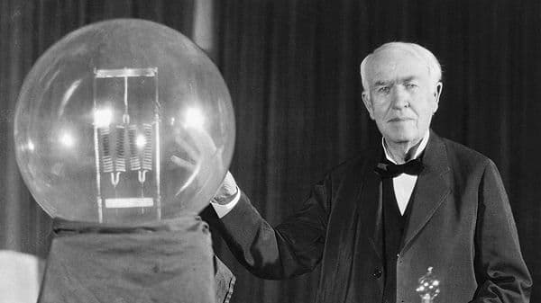 copertina American Genius Edison VS Tesla - Elettr