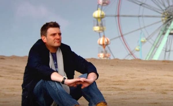 copertina L'uomo con il p**e sul braccio