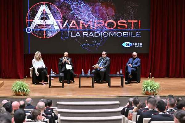 copertina del programma Avamposti: la radiomobile