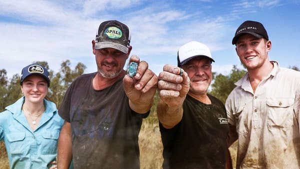 copertina del programma Per un pugno di gemme - Stag. 1 Ep. 1