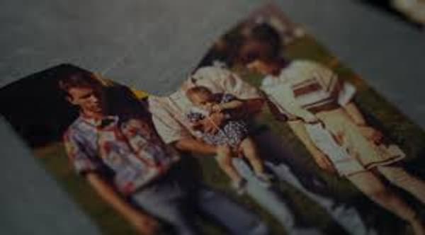 copertina del programma Gli orfani invisibili