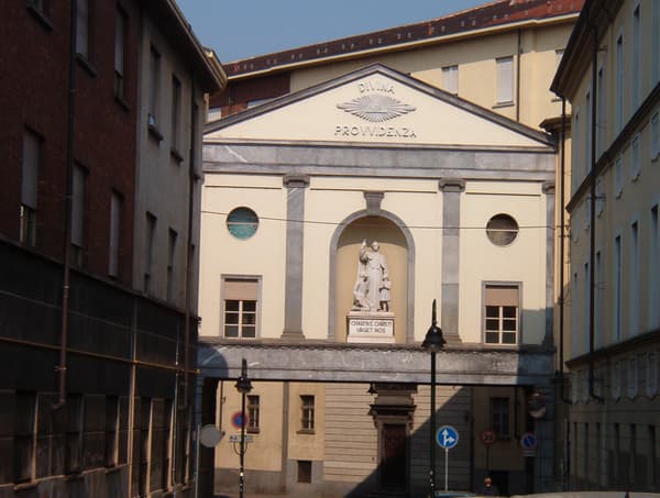 copertina La piccola casa
