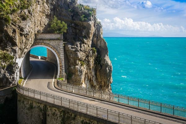 copertina Road Italy