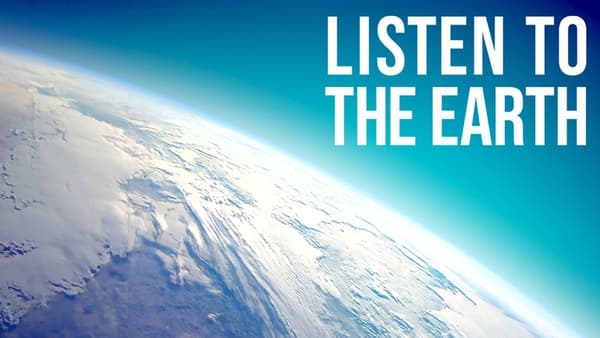 copertina Listen to the Earth