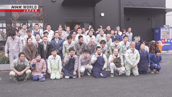 copertina Making Chalk: Factory of Hope