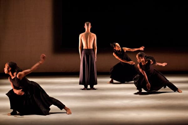 copertina Danza in scena - Akram Khan