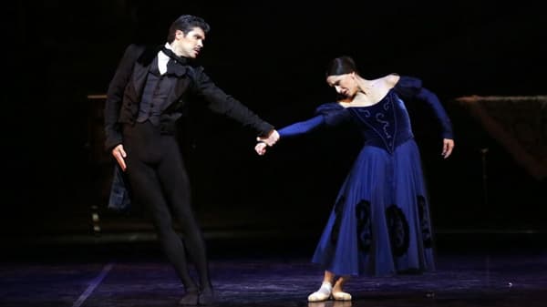copertina Danza in scena - Roberto Bolle in Onegin