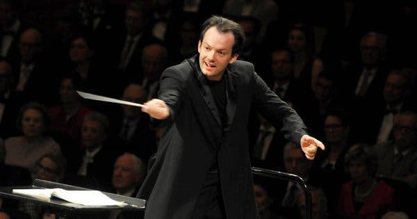 copertina del programma Shostakovich - Sinfonia n.8 in do minore