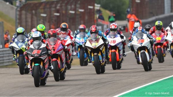 copertina Racebook