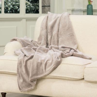 copertina Vesti la tua casa con Mont Chalet