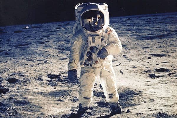 copertina L'uomo sulla Luna: vero o falso