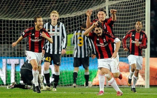 copertina del programma Juventus v Milan-2011