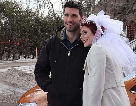 copertina del programma Christmas Wedding Runaway