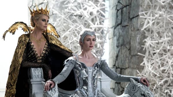copertina Il cacciatore e la regina di ghiaccio