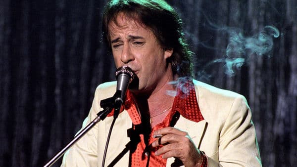 copertina L'uomo in piu'