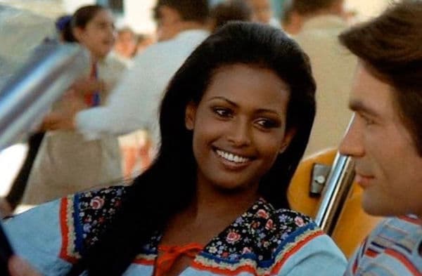 copertina La ragazza fuoristrada