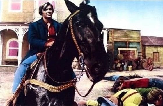 copertina Passa Sartana... e' l'ombra della tua morte!