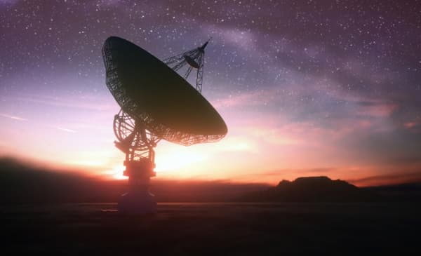 copertina Alieni - Primo contatto