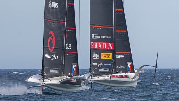 38° America'S Cup: 2a Regata Preliminare - R3 (Cagliari, Golfo Degli Angeli) copertina del programma 38° America'S Cup: 2a Regata Preliminare - R3 (Cagliari, Golfo Degli Angeli)