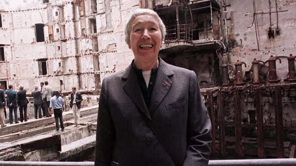 copertina Italiani - Gae Aulenti