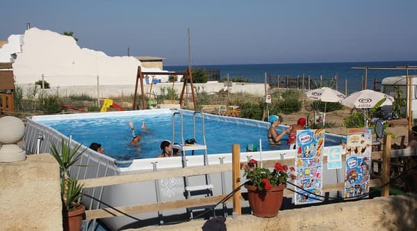 copertina La prima volta in piscina