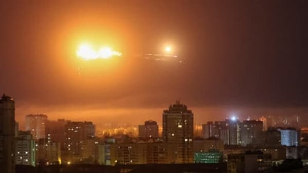 copertina Pushing Borders