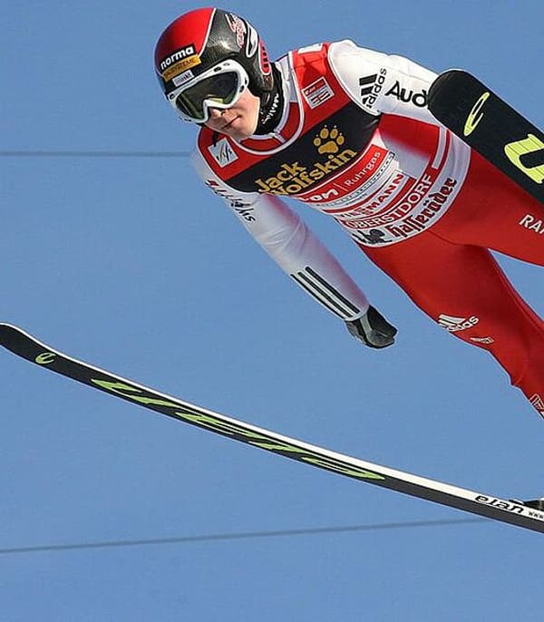 copertina Salto con gli sci: Coppa del Mondo 2025/2026 - Torneo dei quattro trampolini (R)