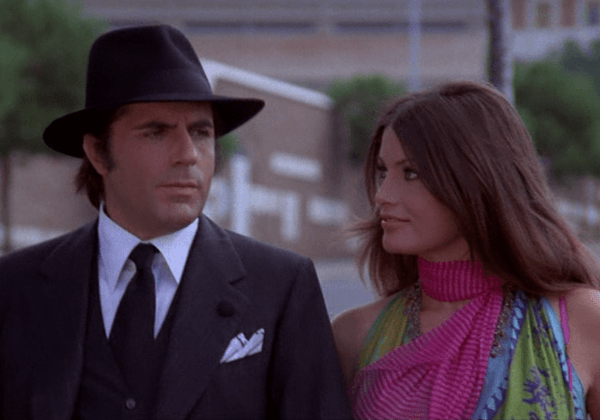 copertina Bella, ricca, lieve difetto fisico, cerca anima gemella