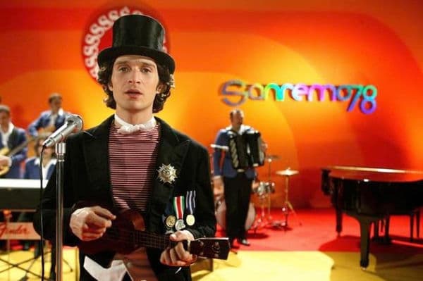 Rino Gaetano - Ma il cielo è sempre più blu copertina del programma Rino Gaetano - Ma il cielo è sempre più blu