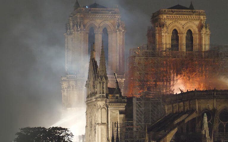 copertina Notre-Dame: Paris Inferno