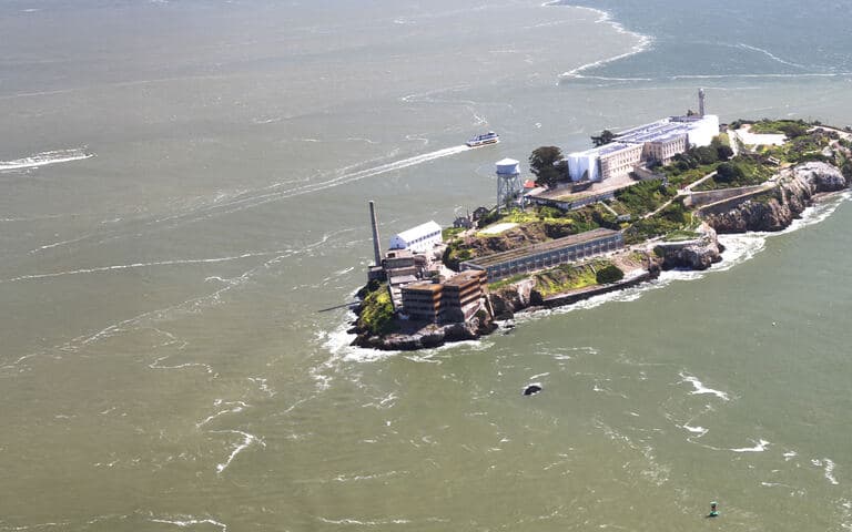 copertina Alcatraz - Leggende misteri e segreti sommersi