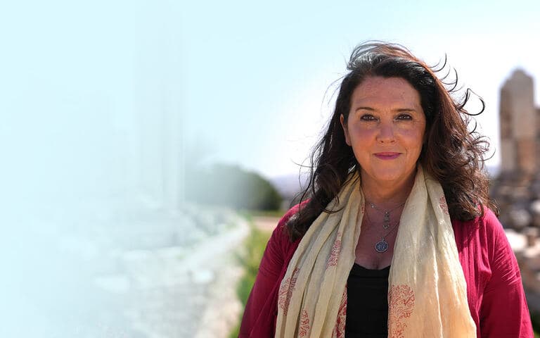 copertina Tesori dell'antichita' - in viaggio con bettany hughes