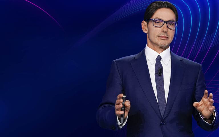 copertina Mfe forti perche'unici,grandi perche'europei